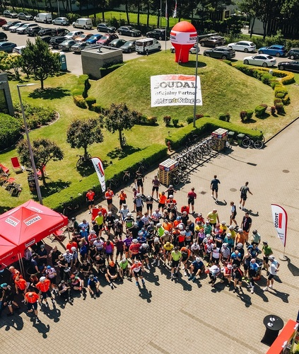 Ponad 130 kolarzy amatorów na trasie dookoła Kampinosu - III edycja Soudal CoffeeRide 2023